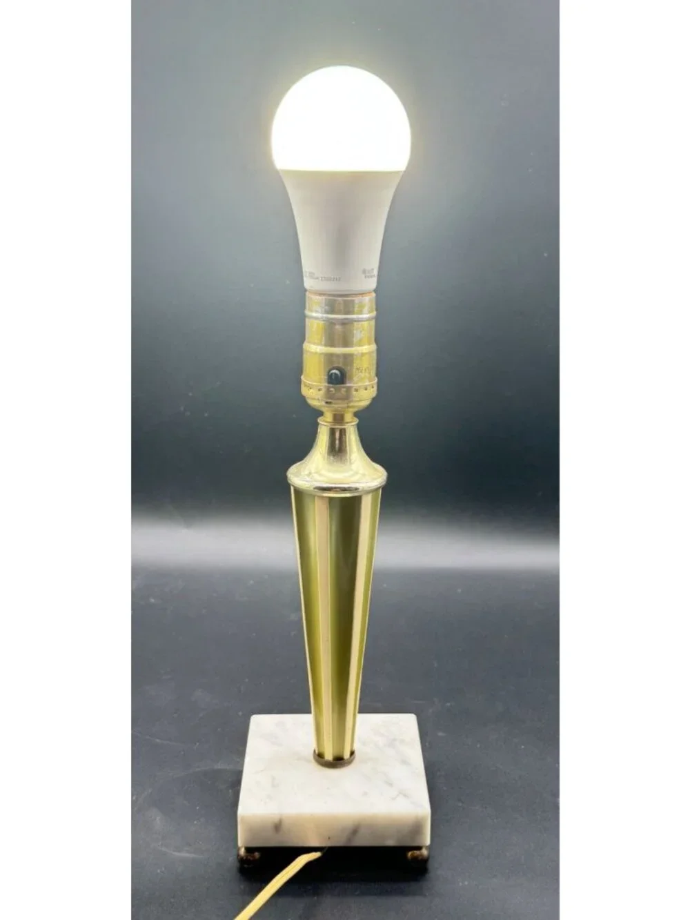 Vintage MCM Green & Cream Marble Base Table Lamp Working 11